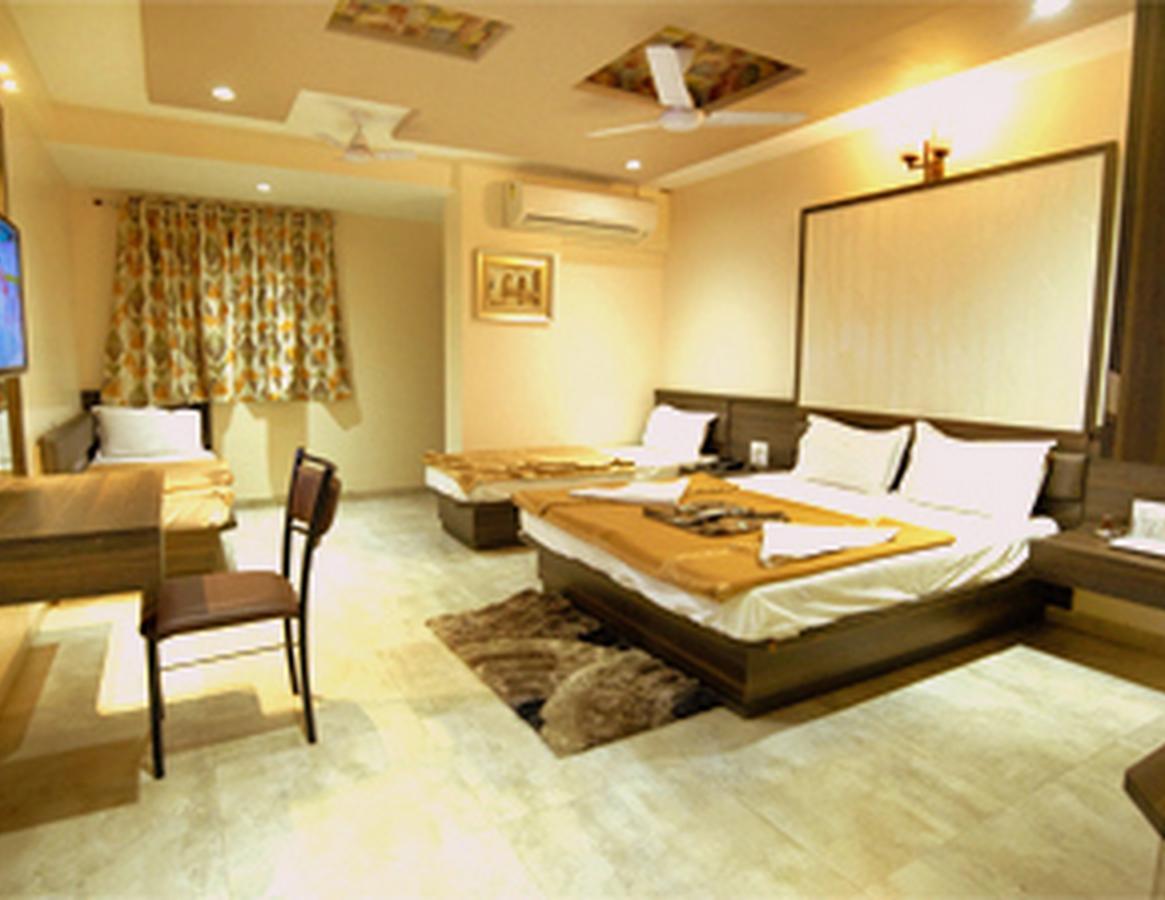 שירדי Hotel Sai Suraj Park מראה חיצוני תמונה