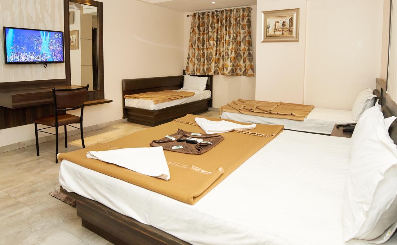 שירדי Hotel Sai Suraj Park מראה חיצוני תמונה