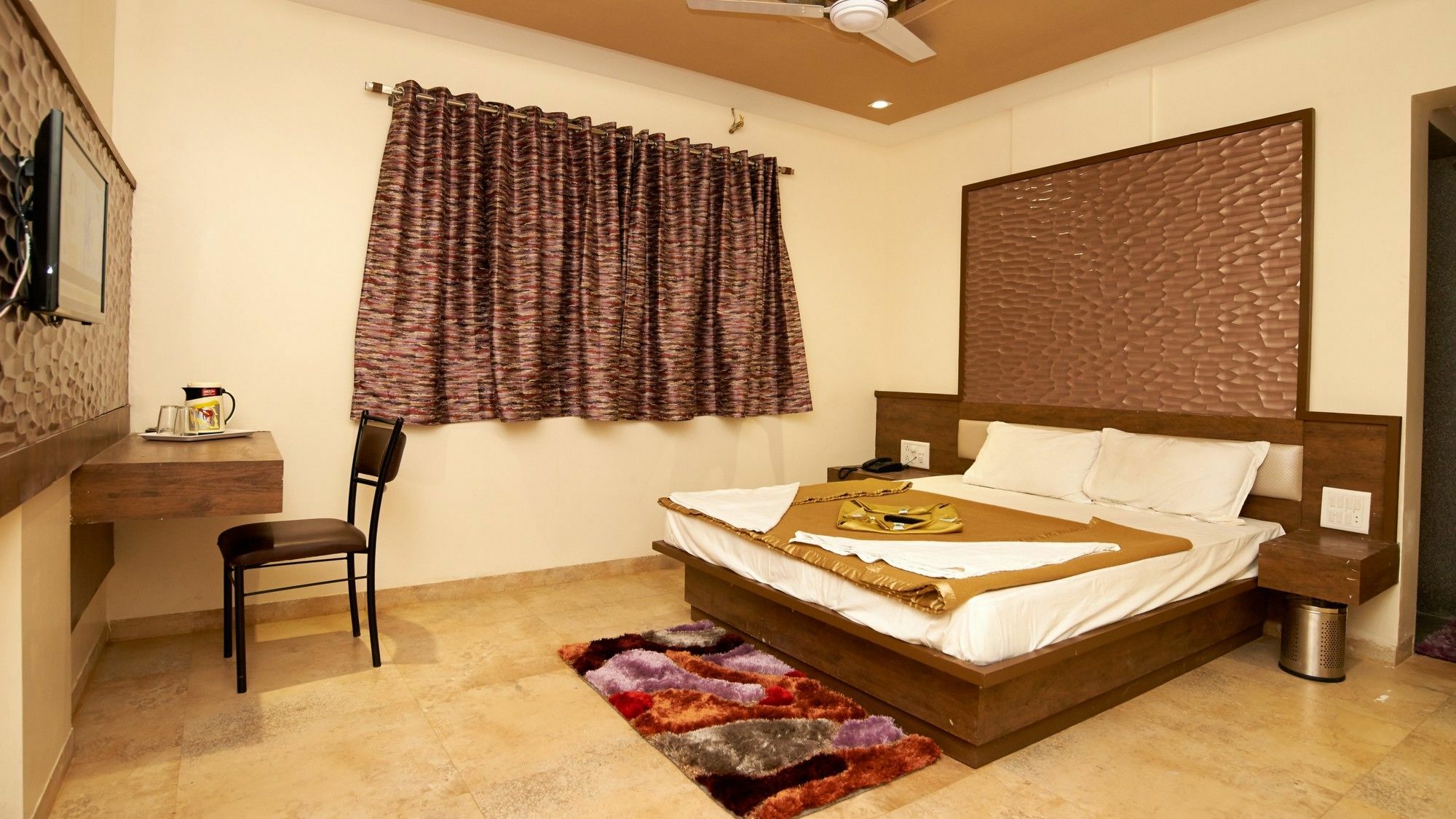 שירדי Hotel Sai Suraj Park מראה חיצוני תמונה