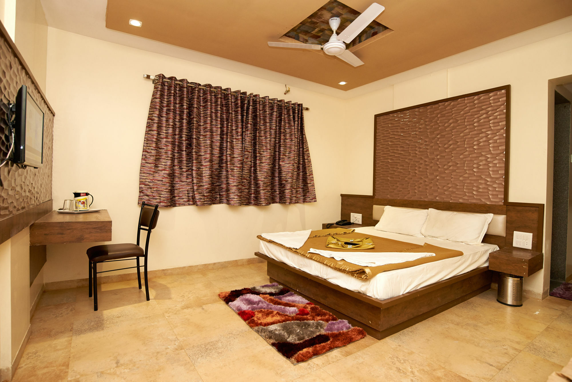 שירדי Hotel Sai Suraj Park מראה חיצוני תמונה