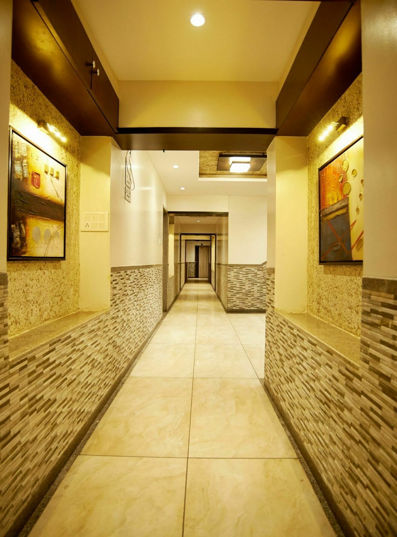 שירדי Hotel Sai Suraj Park מראה חיצוני תמונה